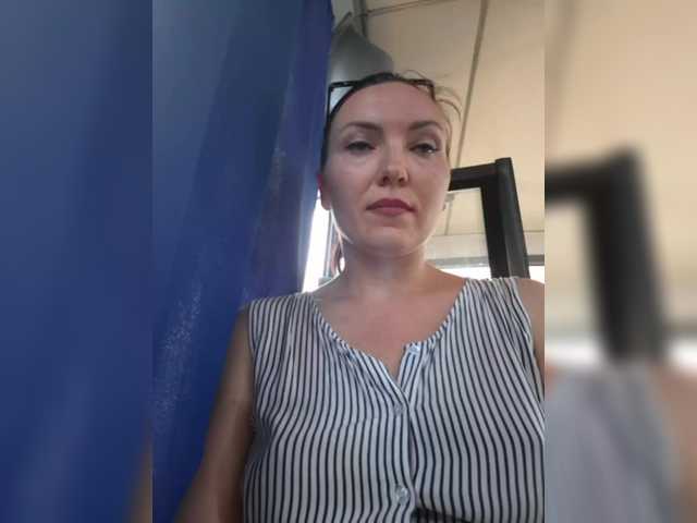 DIVORA live cam on BongaCams