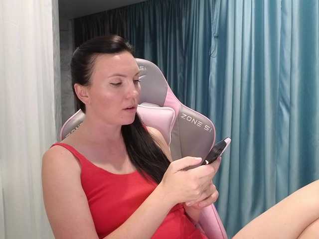 DIVORA live cam on BongaCams