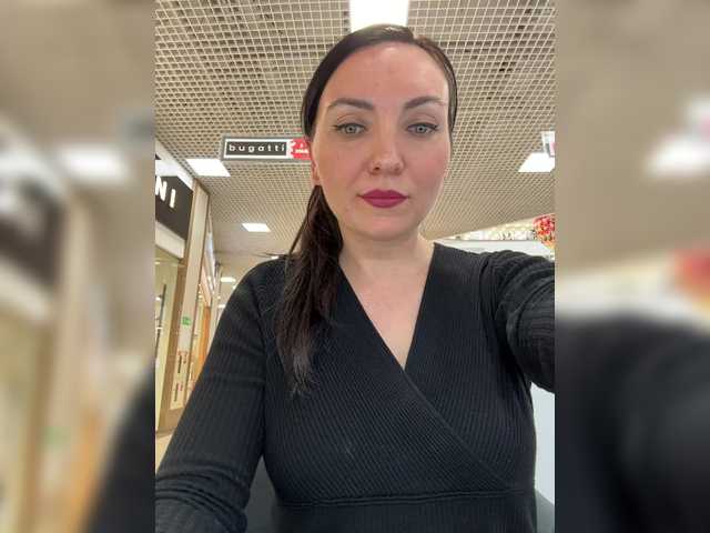 DIVORA's BongaCams profile