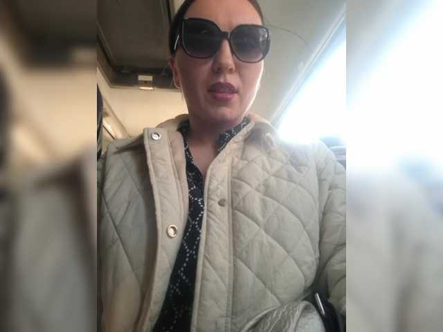 DIVORA's BongaCams profile