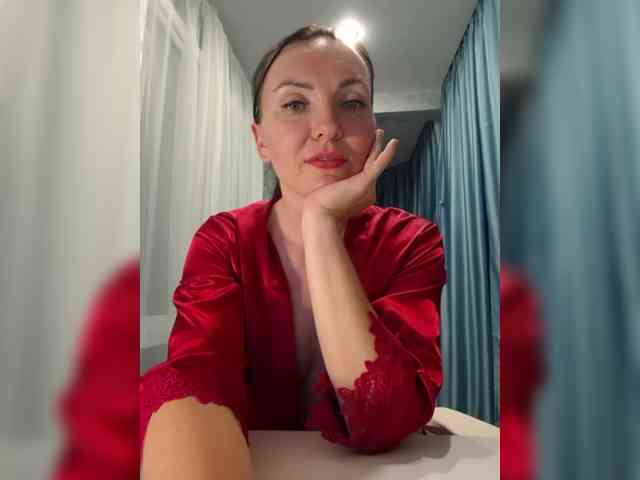 DIVORA Sex Cam Show