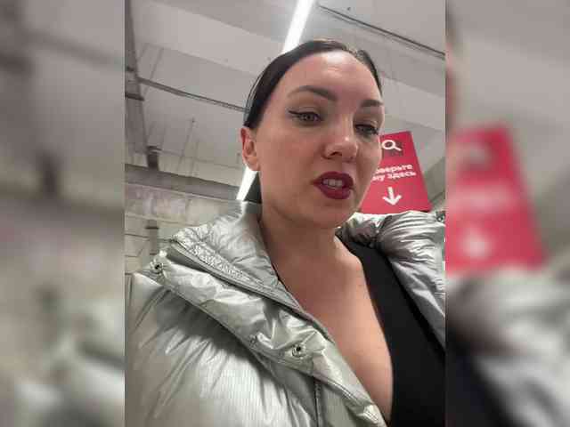 Mrs_Di webcam
