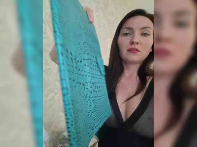 DIVORA Live Webcam on BongaCams