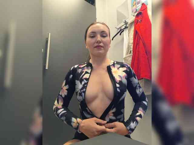 Mrs_Di webcam