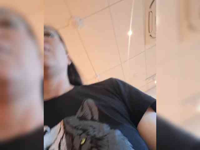 DIVo_0RA webcam