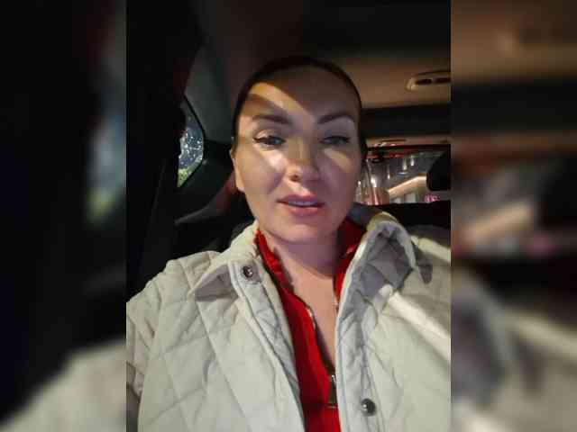 Mrs_Di webcam