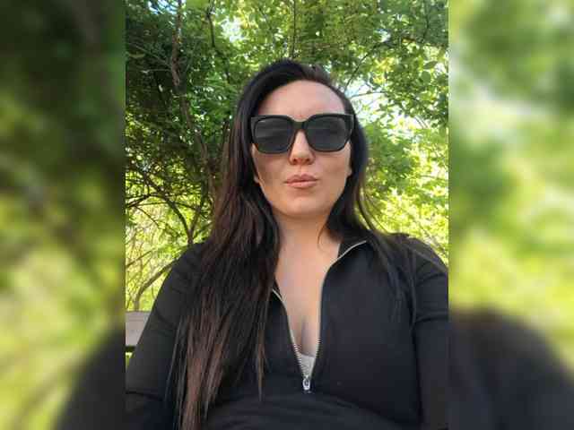 Live stream of DIVORA