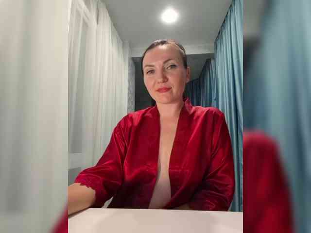DIVORA Sex Cam Show