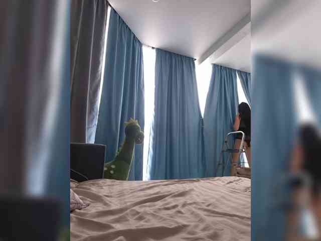 DIVORA Live Webcam on BongaCams