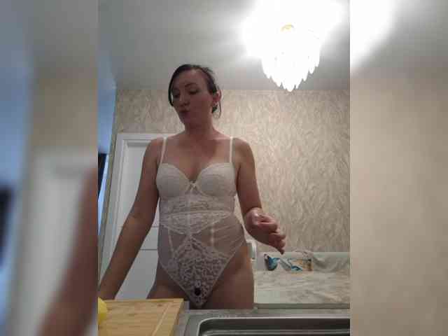 DIVORA Sex Cam Show