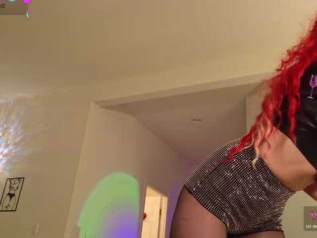 Lady_RedAlexa_ webcam