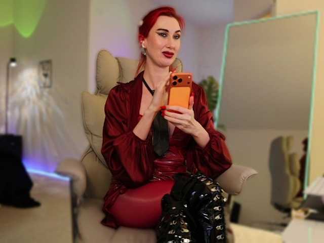 -redalexa- live cam on BongaCams