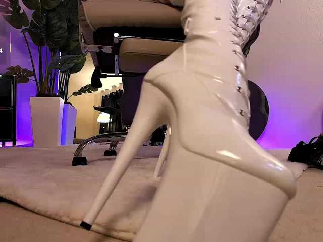 -redalexa- live webcam show
