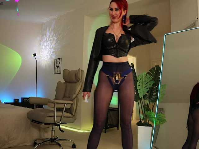 -redalexa-'s BongaCams show and profile