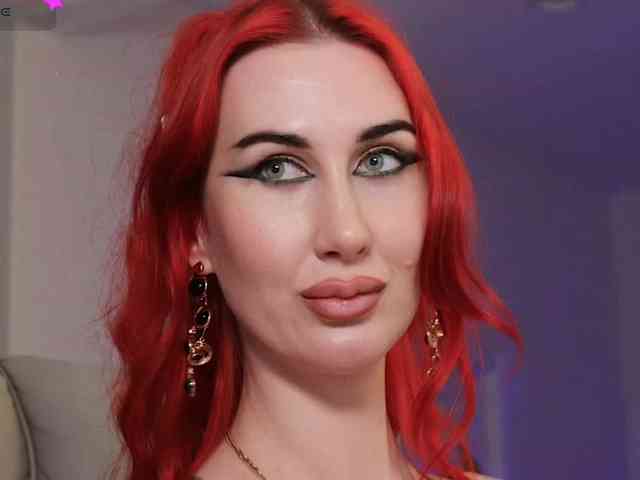 Lady_RedAlexa_ webcam