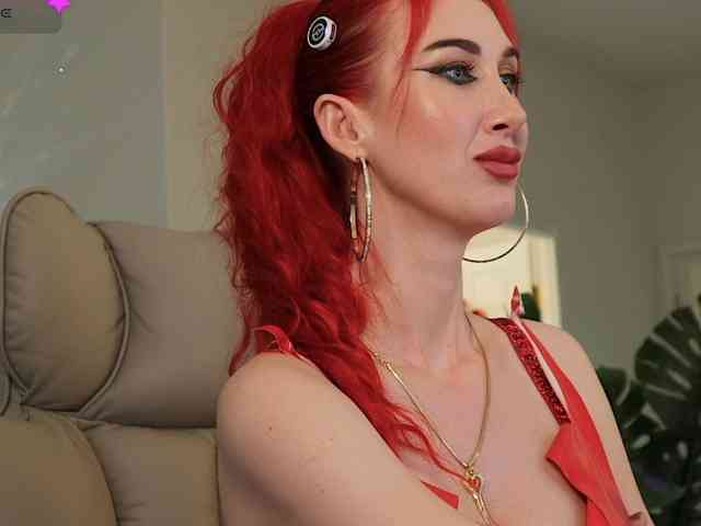 Lady_RedAlexa_ webcam