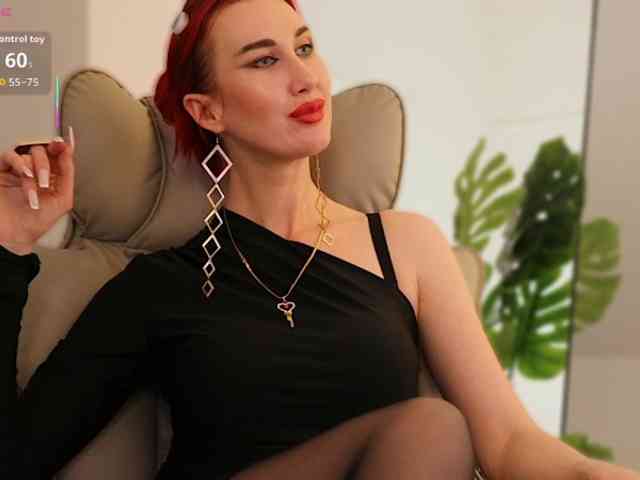 Lady_RedAlexa_ webcam
