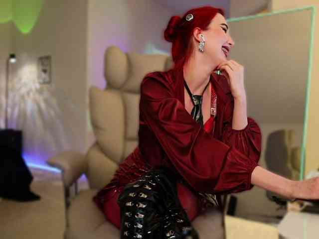 Lady_RedAlexa_ webcam