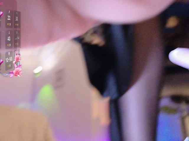 Lady_RedAlexa_ webcam