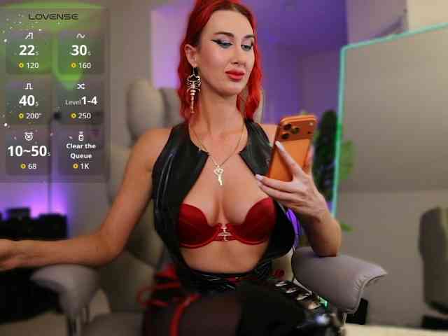 Lady_RedAlexa_