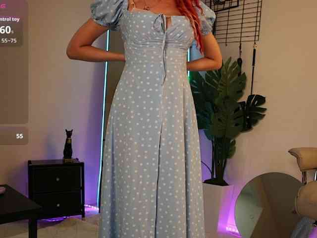Lady_RedAlexa_ webcam