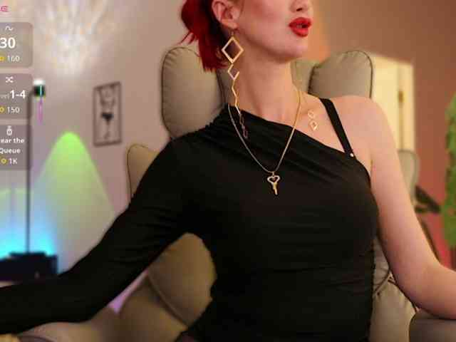 Lady_RedAlexa_ webcam