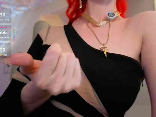 Lady_RedAlexa_ webcam