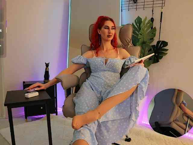 Lady_RedAlexa_ webcam