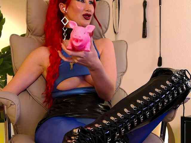 Lady_RedAlexa_ webcam
