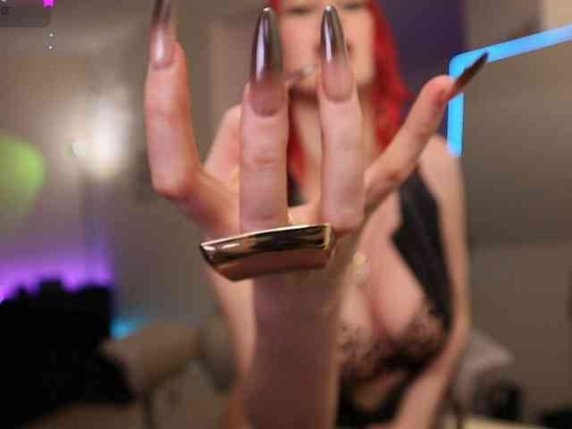 Lady_RedAlexa_ webcam