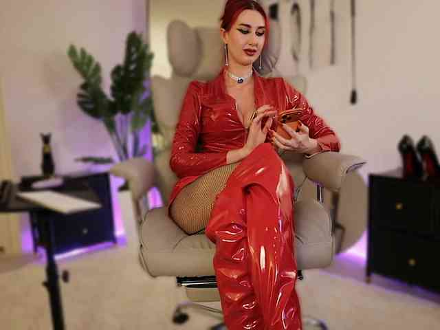 Lady_RedAlexa_ webcam