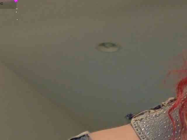Lady_RedAlexa_ webcam