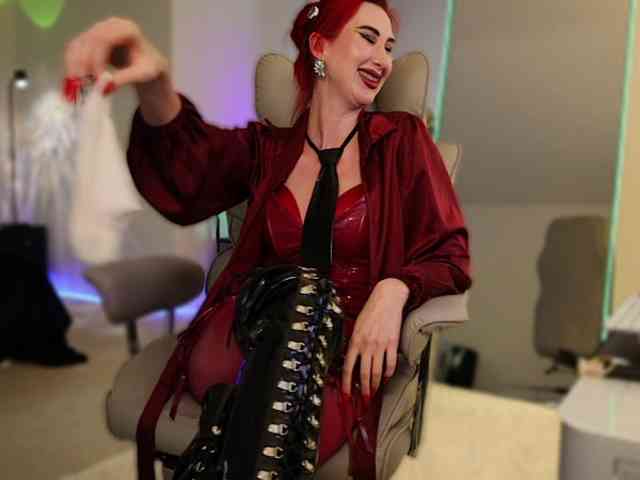 Lady_RedAlexa_ webcam