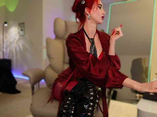 Lady_RedAlexa_ webcam
