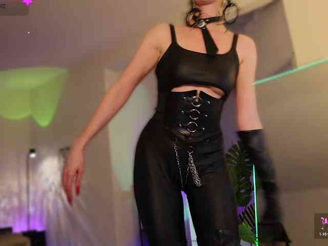Lady_RedAlexa_ webcam