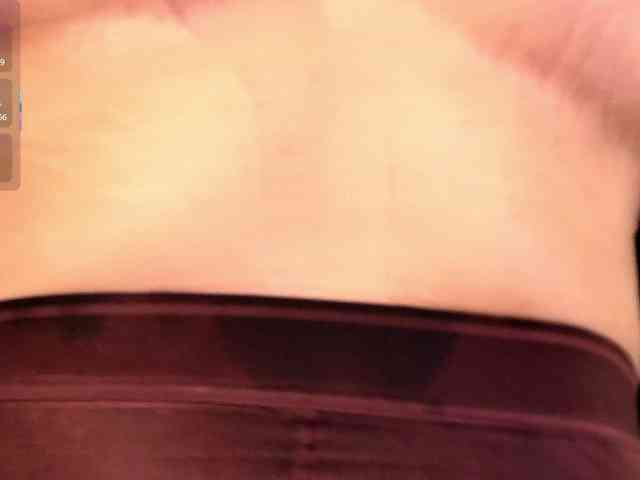 Lady_RedAlexa_ webcam