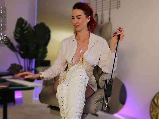 Lady_RedAlexa_ webcam