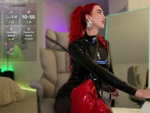 Lady_RedAlexa_ webcam