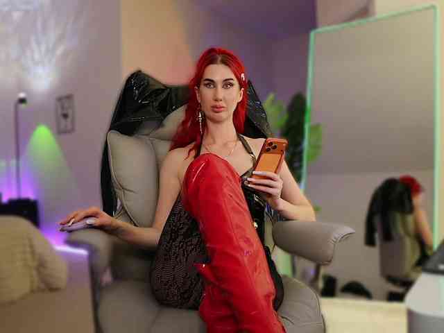 Lady_RedAlexa_ webcam