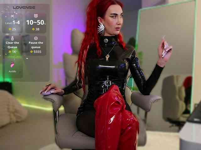 Lady_RedAlexa_ webcam