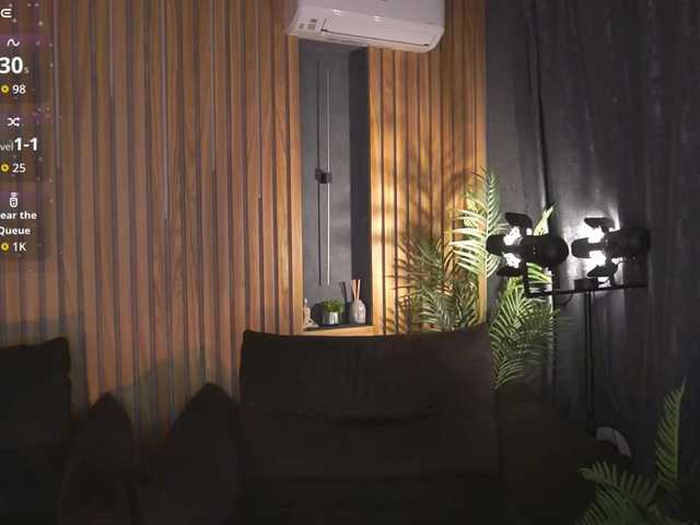 SweetyOne's BongaCams show and profile