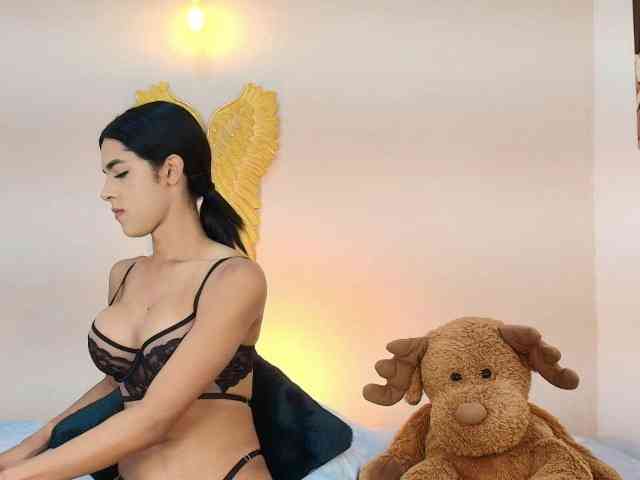 salomecollin Live Webcam on BongaCams