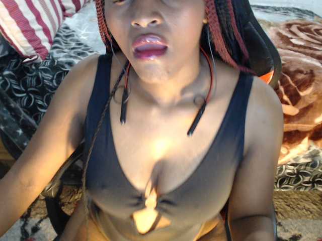 Sexyjustin202 live webcam show