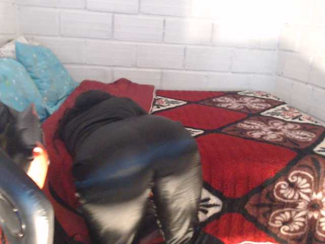Sexyjustin202 live cam on BongaCams