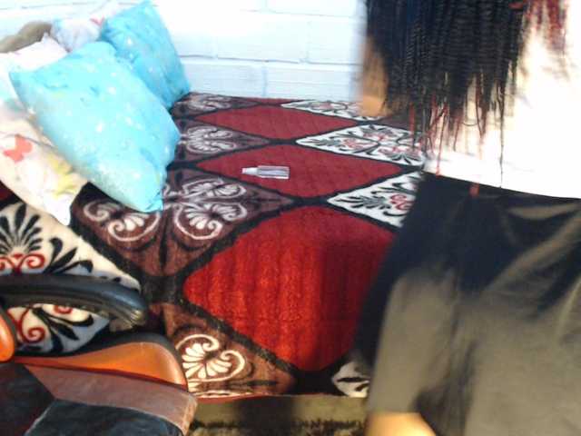 Sexyjustin202 live cam on BongaCams
