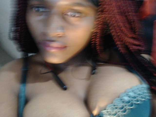 Sexyjustin202 live cam on BongaCams