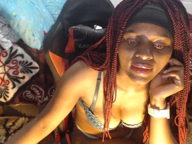 Sexyjustin202 live cam on BongaCams