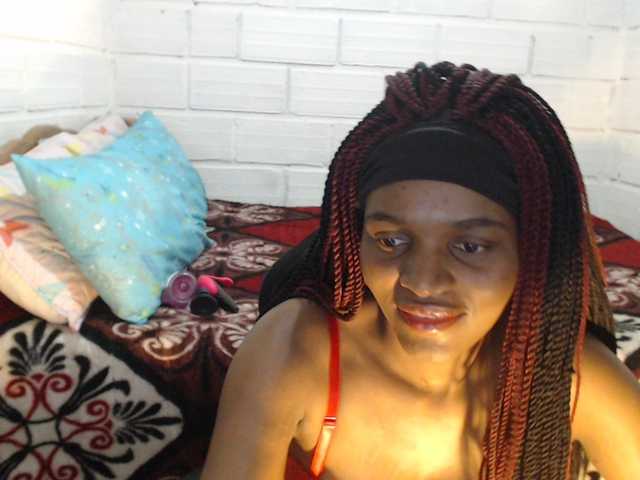 Sexyjustin202 live cam on BongaCams