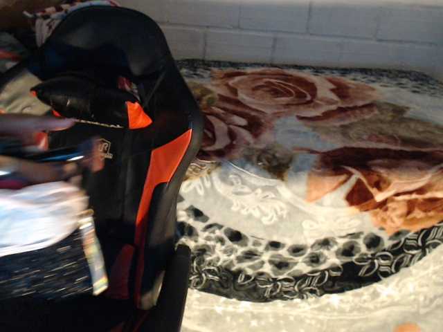 Sexyjustin202 live cam on BongaCams