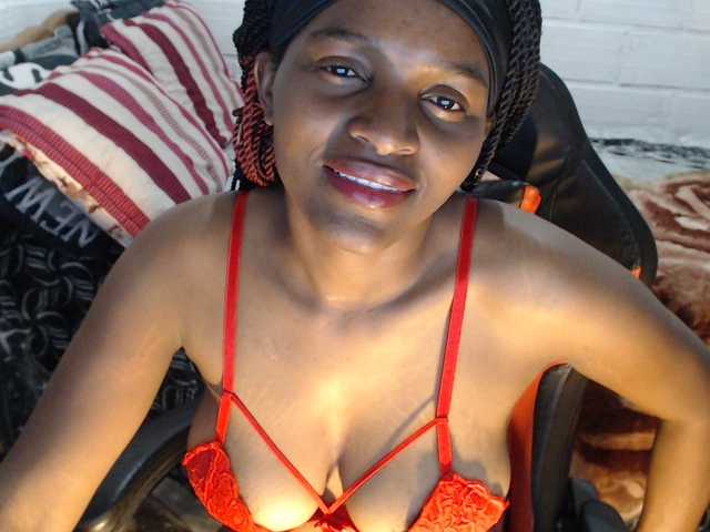 Sexyjustin202 live cam on BongaCams